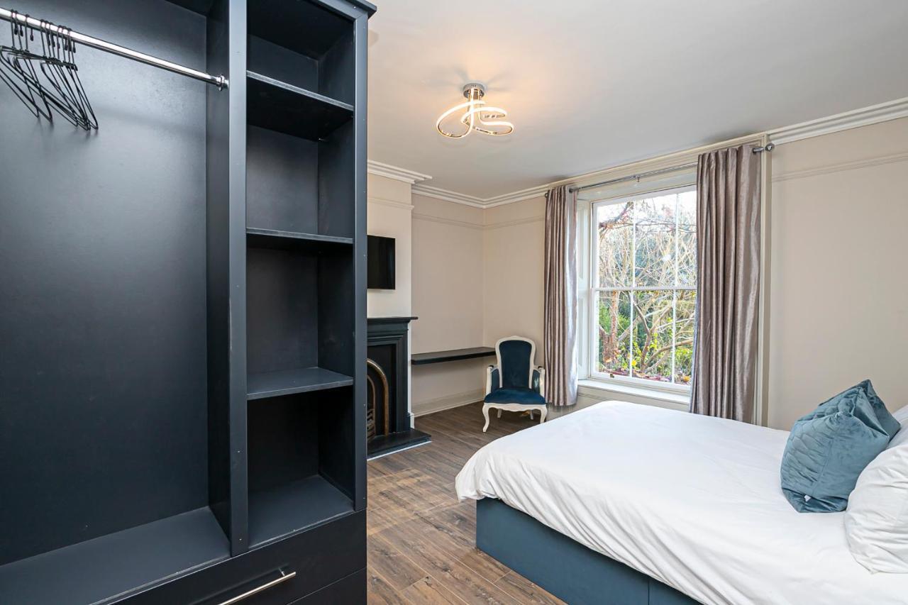 Pages Hotel And Guesthouse Harlow Εξωτερικό φωτογραφία